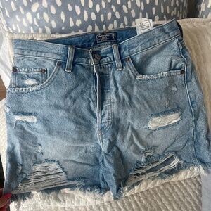 Abercrombie 4” High Rise Short - size 6/28